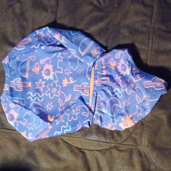 CAT AND JACK, 2 PIECE BATHING SUIT, 18 MONTHS. PURPLE AND PINK. - Picture 4 of 5